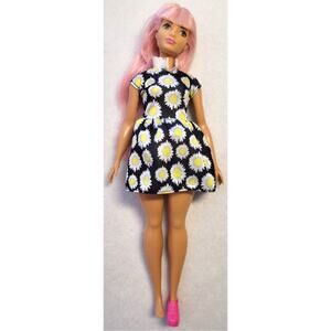 2016 Curvy Fashionista #48 Barbie Doll Original Dress 1 Original Shoe Pink Hair
